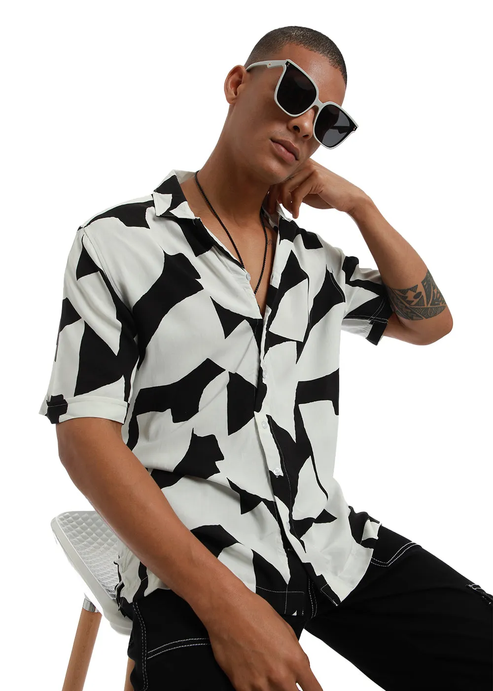 Abstract Monochrome Print Half sleeve shirt